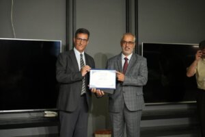 برنامجُ الطبِ بتكريمِ ثلةٍ من أعضاءِ الهيئةِ التدريسةِ