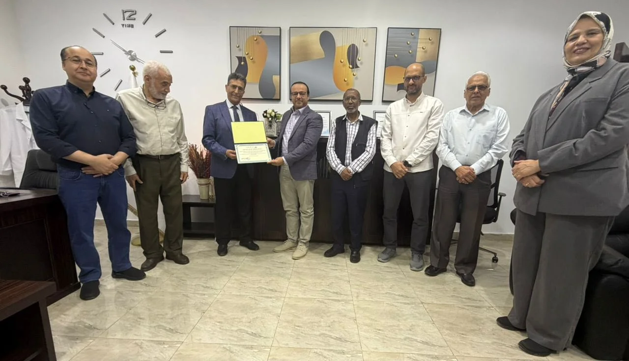 In the presence of “Al-Tuwati”“Al-Talhi” honors “Minissi” in recognition of his valuable community health initiative